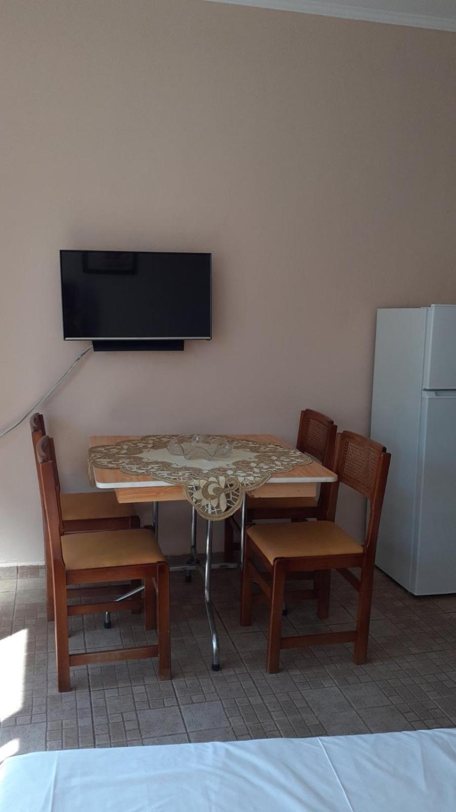 K&V Apartments 尼亚米卡尼奥纳 外观 照片