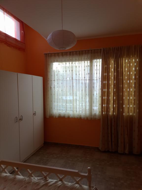 K&V Apartments 尼亚米卡尼奥纳 外观 照片