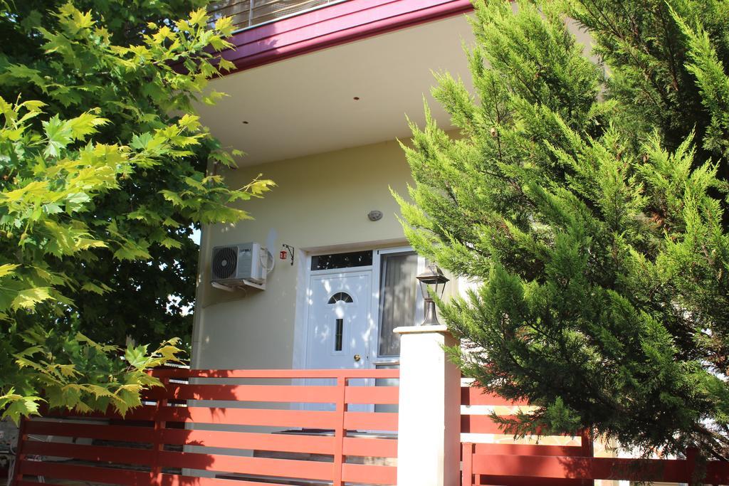 K&V Apartments 尼亚米卡尼奥纳 外观 照片